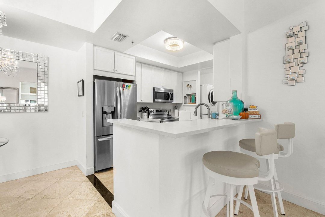 Active With Contract: $6,000 (2 beds, 2 baths, 1310 Square Feet)