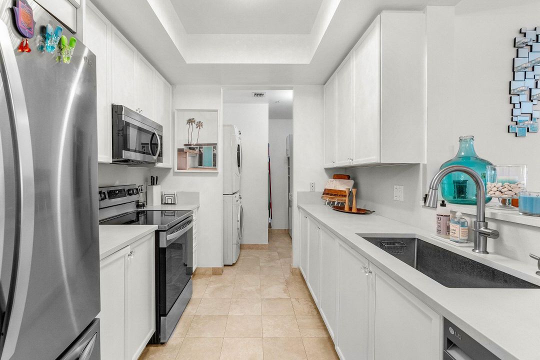 Active With Contract: $6,000 (2 beds, 2 baths, 1310 Square Feet)