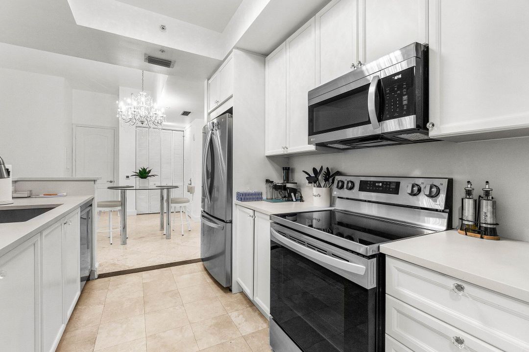 Active With Contract: $6,000 (2 beds, 2 baths, 1310 Square Feet)