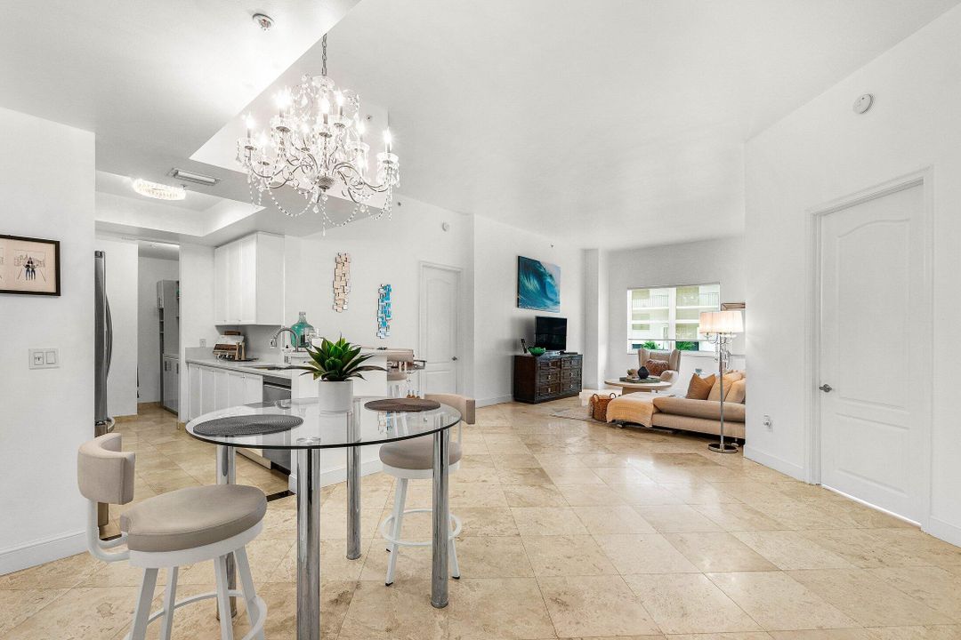 Active With Contract: $6,000 (2 beds, 2 baths, 1310 Square Feet)