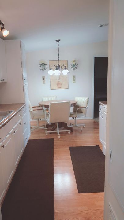 待售: $170,000 (2 贝兹, 2 浴室, 1000 平方英尺)