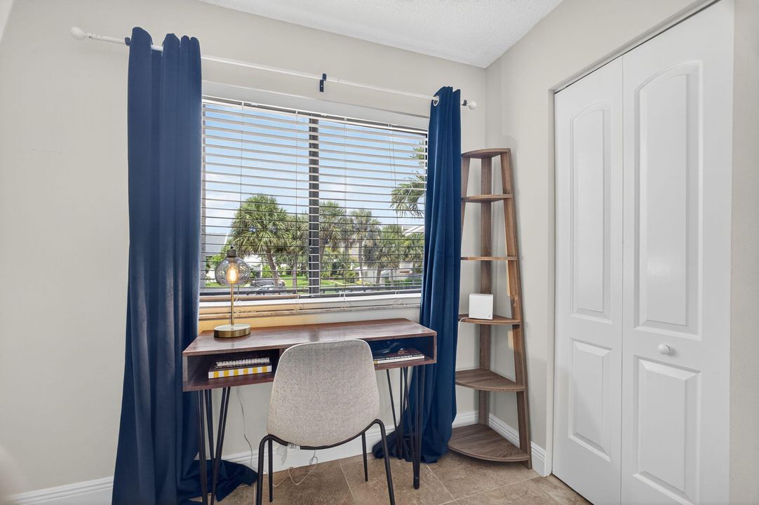 待售: $319,000 (1 贝兹, 1 浴室, 704 平方英尺)