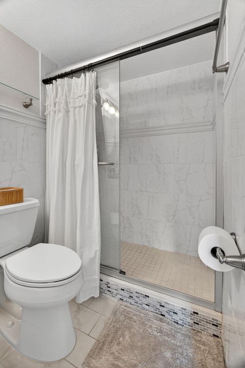 待售: $319,000 (1 贝兹, 1 浴室, 704 平方英尺)