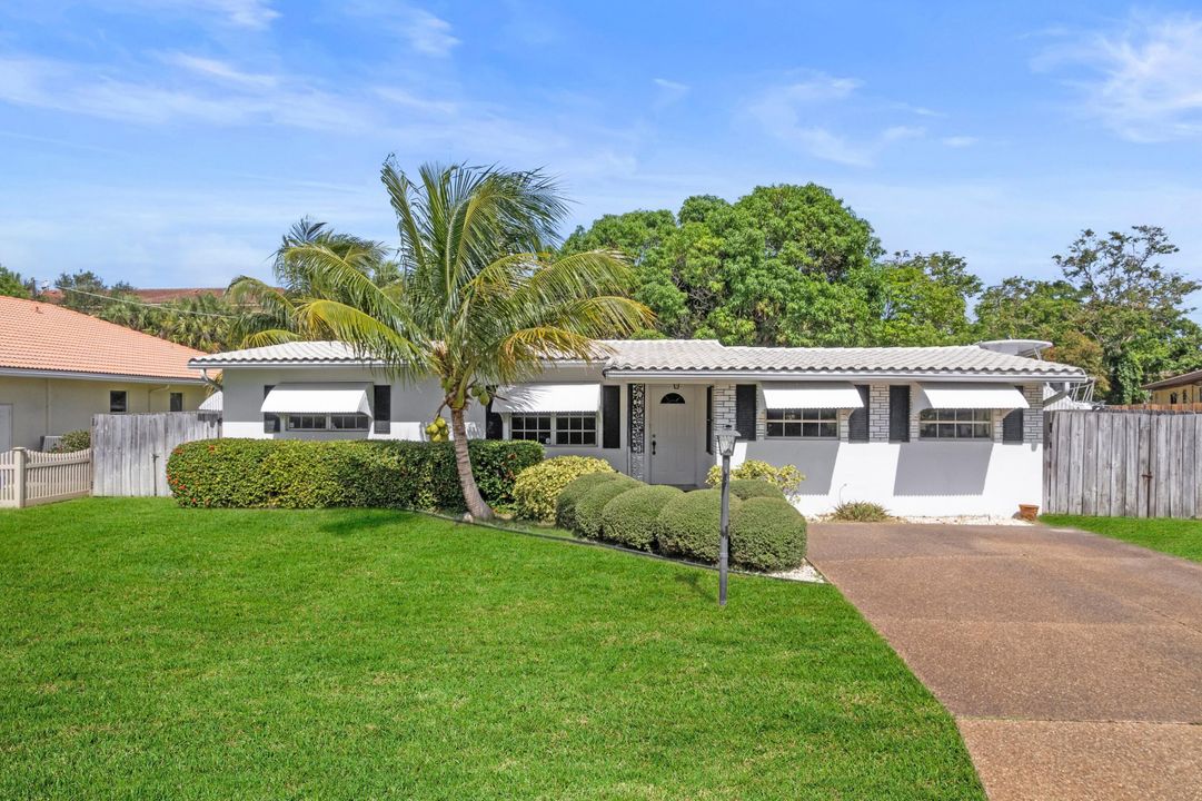 Recently Sold: $525,000 (3 beds, 2 baths, 1572 Square Feet)