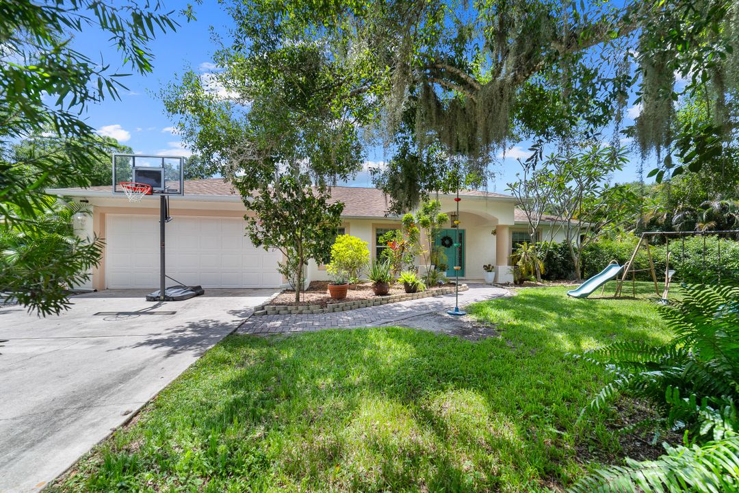 For Sale: $520,000 (3 beds, 2 baths, 2180 Square Feet)