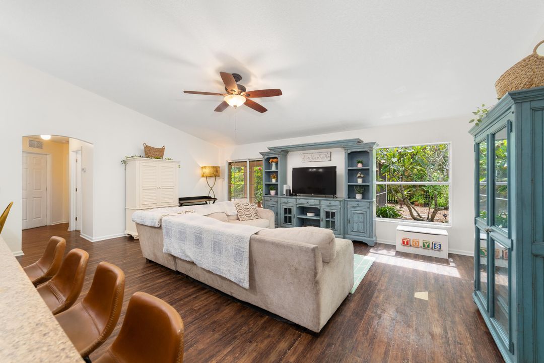 For Sale: $520,000 (3 beds, 2 baths, 2180 Square Feet)