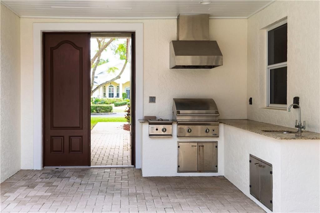 Active With Contract: $730,000 (4 beds, 3 baths, 2669 Square Feet)