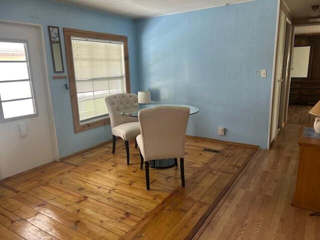For Sale: $34,500 (2 beds, 2 baths, 1416 Square Feet)
