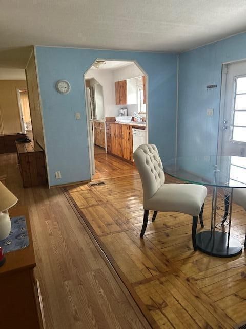 For Sale: $34,500 (2 beds, 2 baths, 1416 Square Feet)