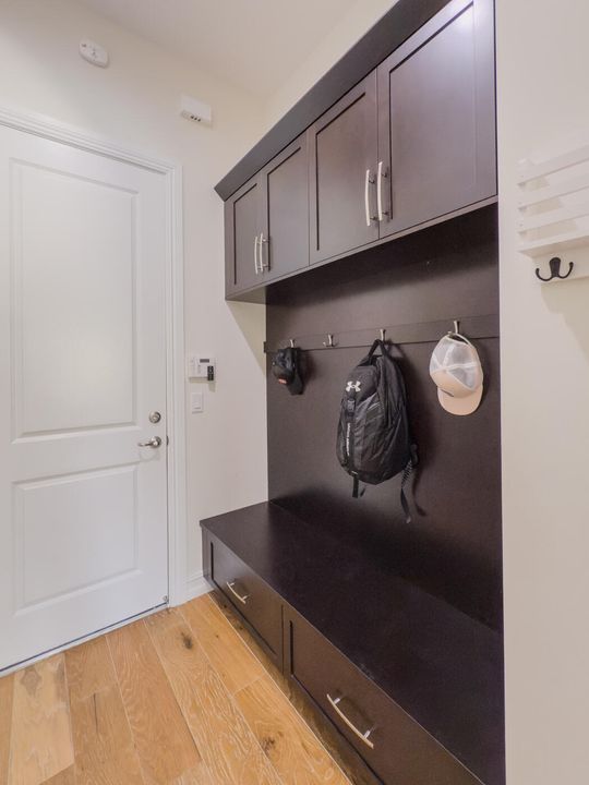 For Sale: $4,399,000 (6 beds, 5 baths, 5226 Square Feet)