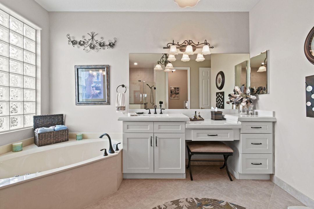 Active With Contract: $499,000 (3 beds, 2 baths, 2545 Square Feet)