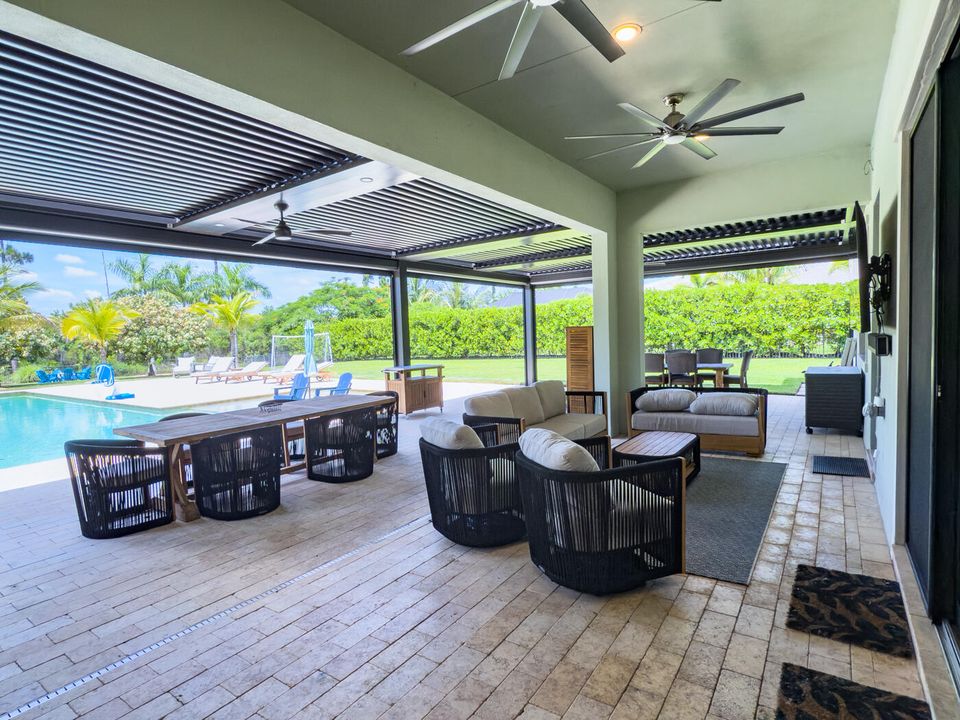 For Sale: $4,399,000 (6 beds, 5 baths, 5226 Square Feet)