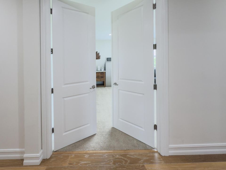 For Sale: $4,399,000 (6 beds, 5 baths, 5226 Square Feet)