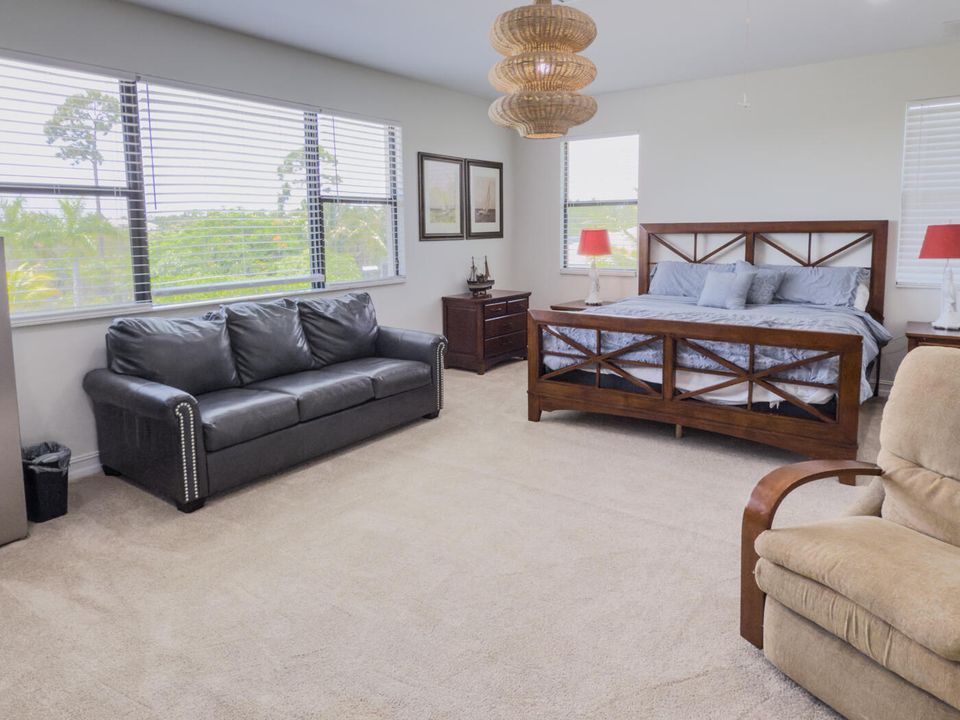 For Sale: $4,399,000 (6 beds, 5 baths, 5226 Square Feet)