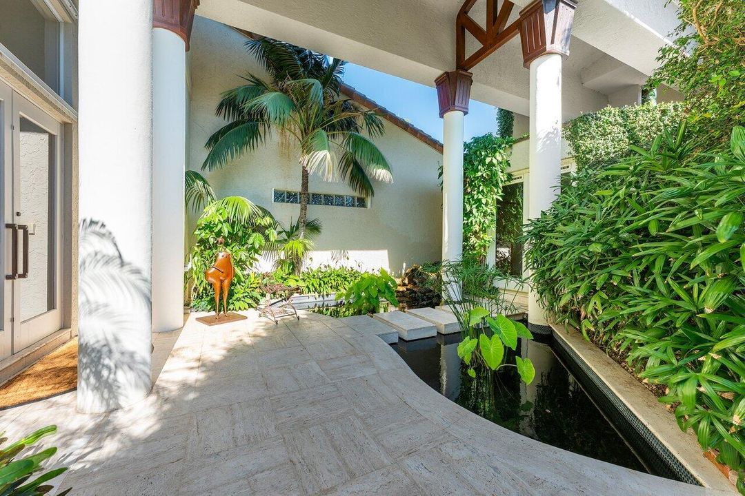 For Sale: $12,500,000 (7 beds, 8 baths, 6542 Square Feet)