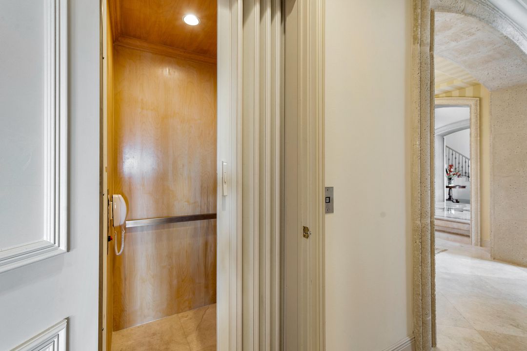 En Renta: $60,000 (6 camas, 6 baños, 7959 Pies cuadrados)