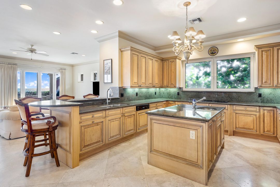 En Renta: $60,000 (6 camas, 6 baños, 7959 Pies cuadrados)