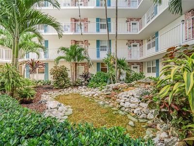 В аренду: $5,900 (2 спален, 2 ванн, 1600 Квадратных фут)