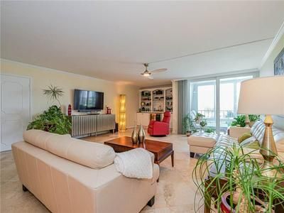 В аренду: $5,900 (2 спален, 2 ванн, 1600 Квадратных фут)