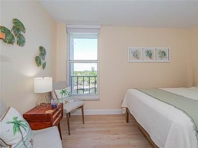 В аренду: $5,900 (2 спален, 2 ванн, 1600 Квадратных фут)