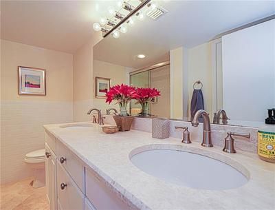 В аренду: $5,900 (2 спален, 2 ванн, 1600 Квадратных фут)