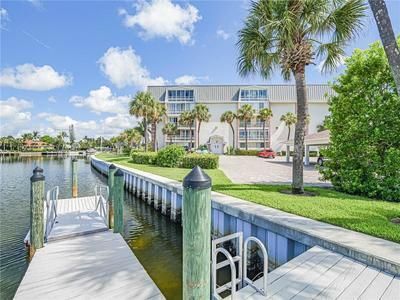 В аренду: $5,900 (2 спален, 2 ванн, 1600 Квадратных фут)