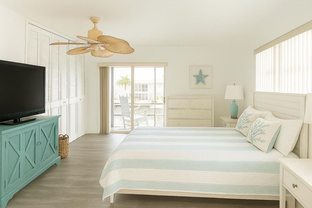 For Sale: $279,900 (2 beds, 2 baths, 1096 Square Feet)