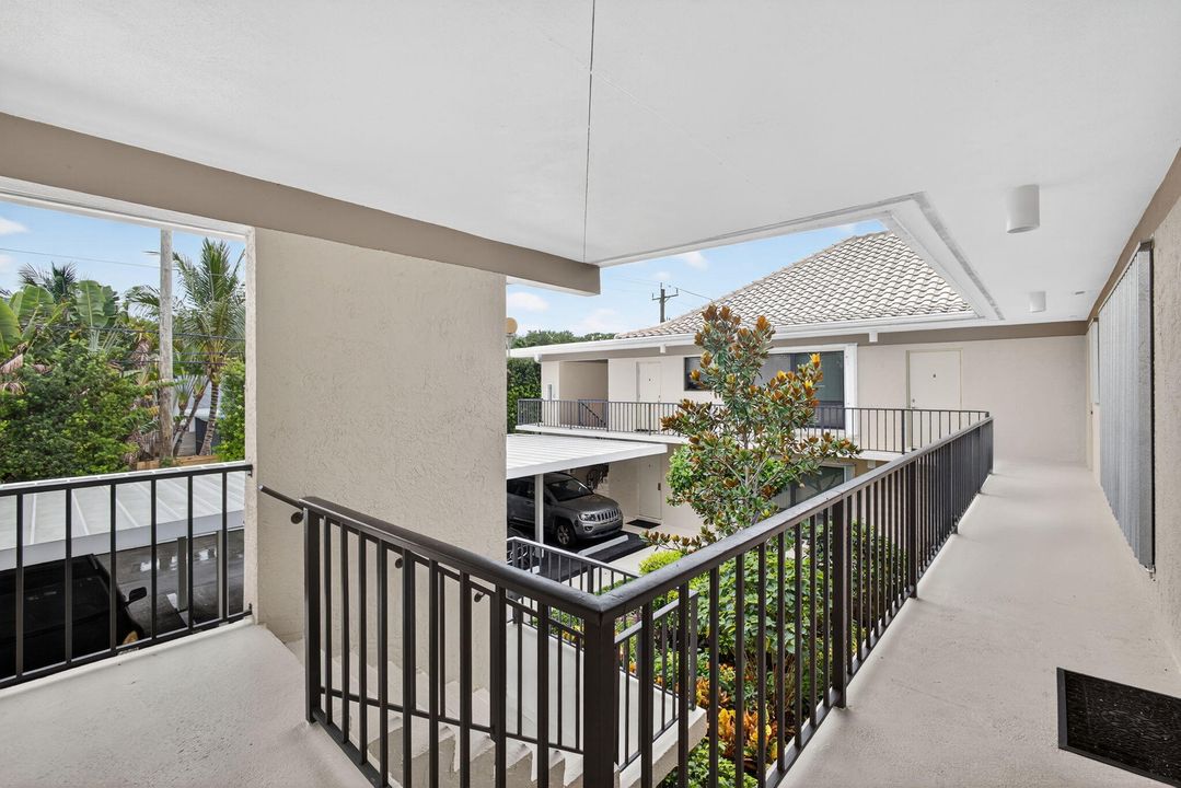 待售: $375,000 (2 贝兹, 2 浴室, 1400 平方英尺)