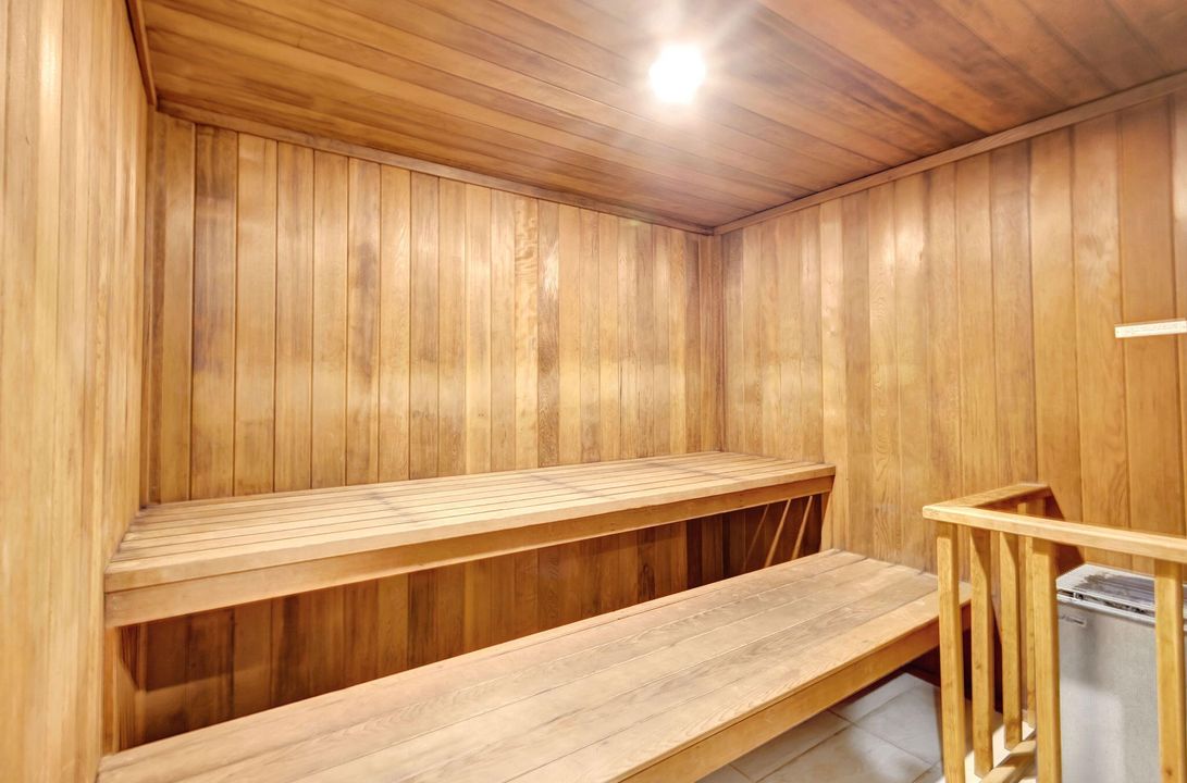 待售: $375,000 (2 贝兹, 2 浴室, 1400 平方英尺)