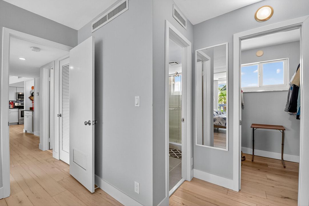 Active With Contract: $7,500 (2 beds, 2 baths, 1116 Square Feet)