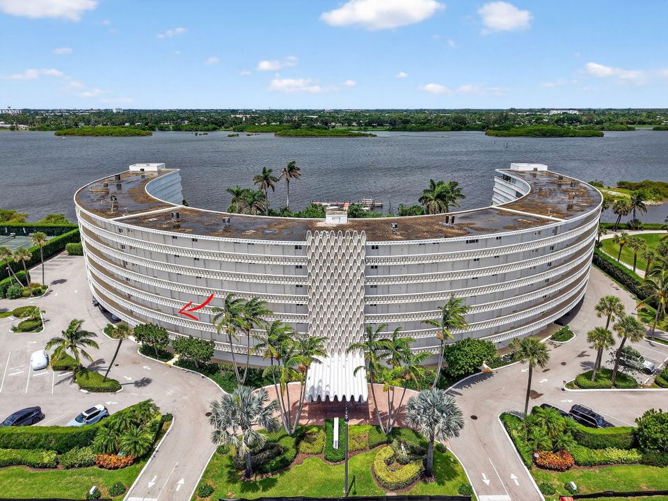 Active With Contract: $7,500 (2 beds, 2 baths, 1116 Square Feet)