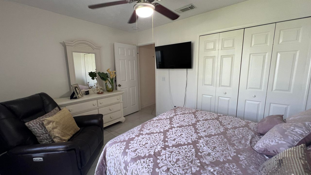 For Sale: $210,000 (3 beds, 2 baths, 1714 Square Feet)