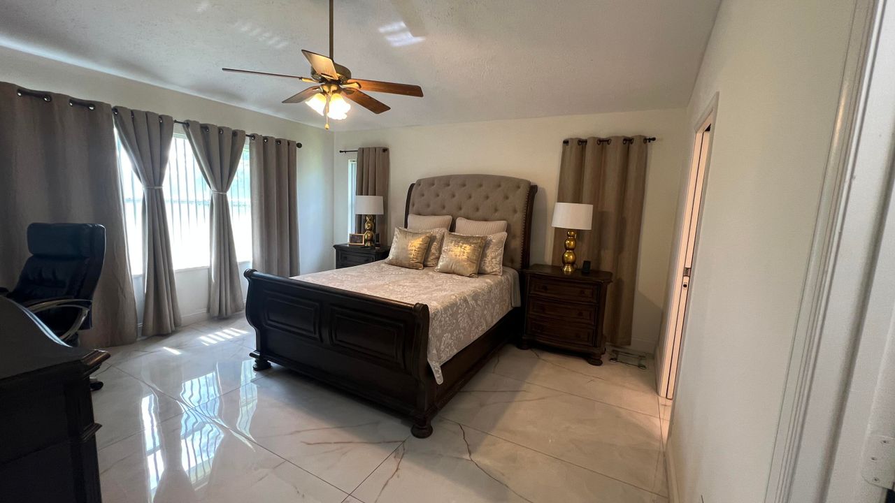 For Sale: $210,000 (3 beds, 2 baths, 1714 Square Feet)