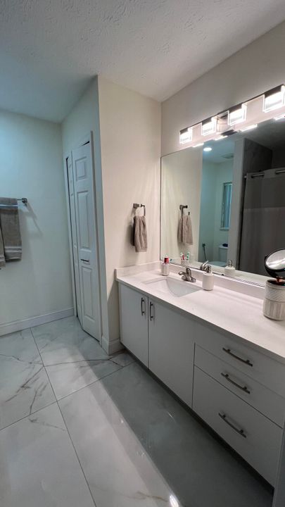 For Sale: $210,000 (3 beds, 2 baths, 1714 Square Feet)