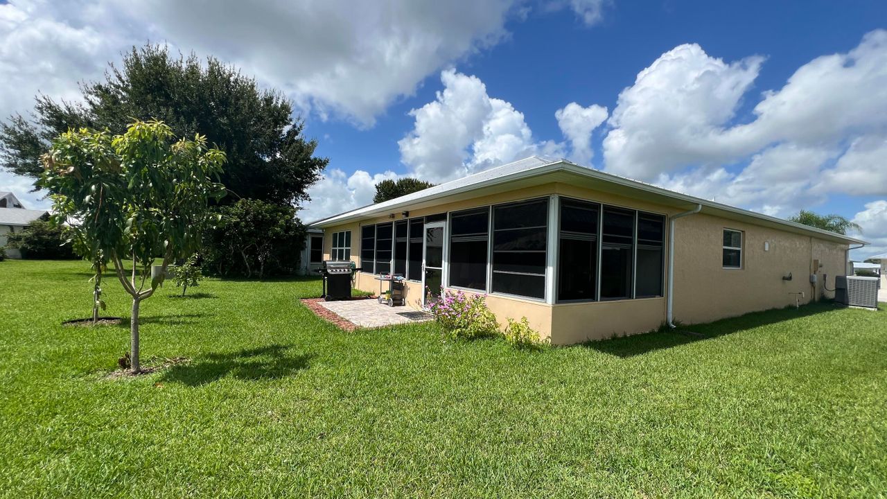 For Sale: $210,000 (3 beds, 2 baths, 1714 Square Feet)