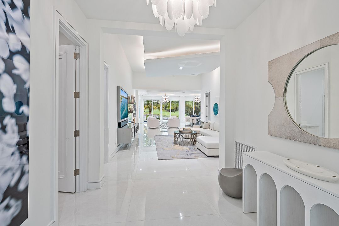 待售: $3,750,000 (3 贝兹, 3 浴室, 2450 平方英尺)