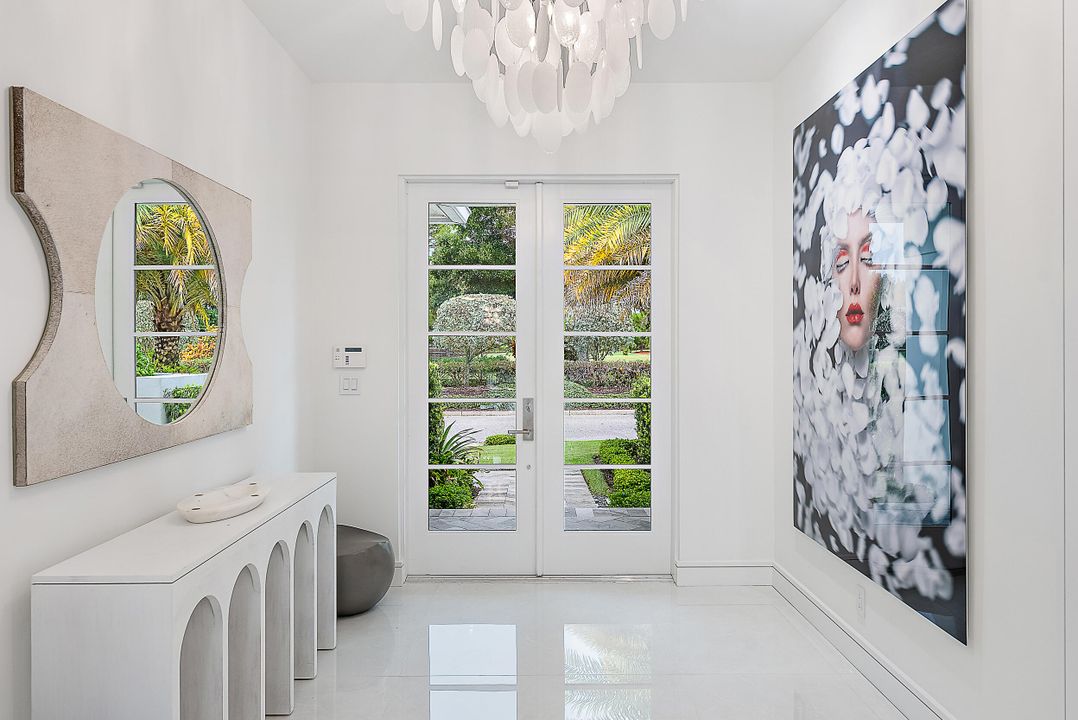 待售: $3,750,000 (3 贝兹, 3 浴室, 2450 平方英尺)