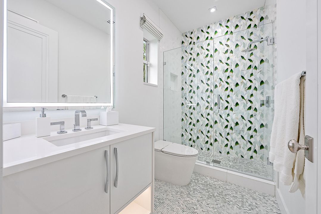 待售: $3,750,000 (3 贝兹, 3 浴室, 2450 平方英尺)