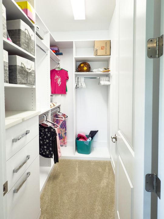 For Sale: $4,399,000 (6 beds, 5 baths, 5226 Square Feet)