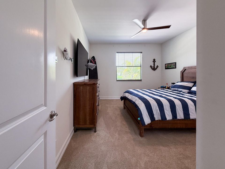 For Sale: $4,399,000 (6 beds, 5 baths, 5226 Square Feet)