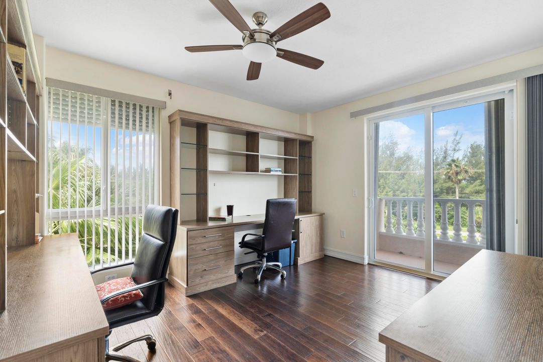 На продажу: $1,160,000 (3 спален, 3 ванн, 2833 Квадратных фут)