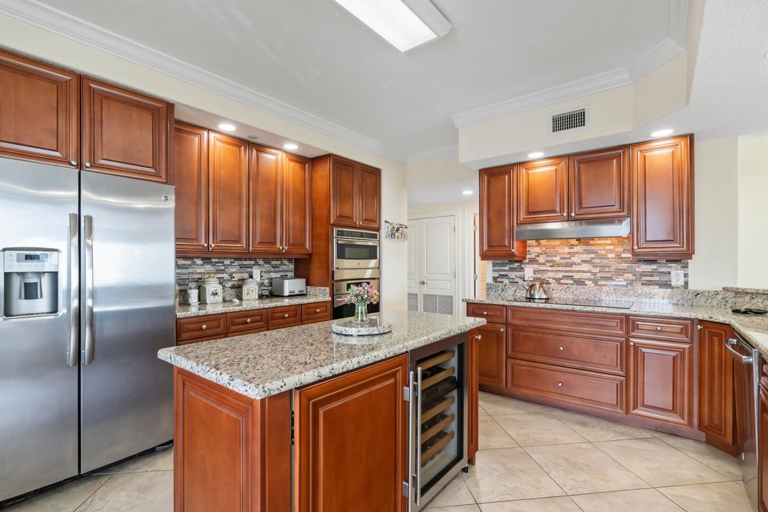 На продажу: $1,160,000 (3 спален, 3 ванн, 2833 Квадратных фут)