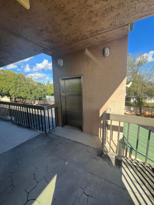 En Venta: $1,800 (0 camas, 0 baños, 700 Pies cuadrados)