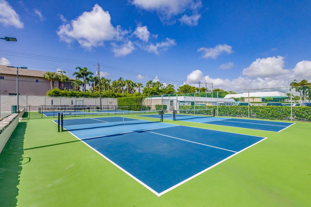 En Venta: $210,000 (2 camas, 2 baños, 1251 Pies cuadrados)