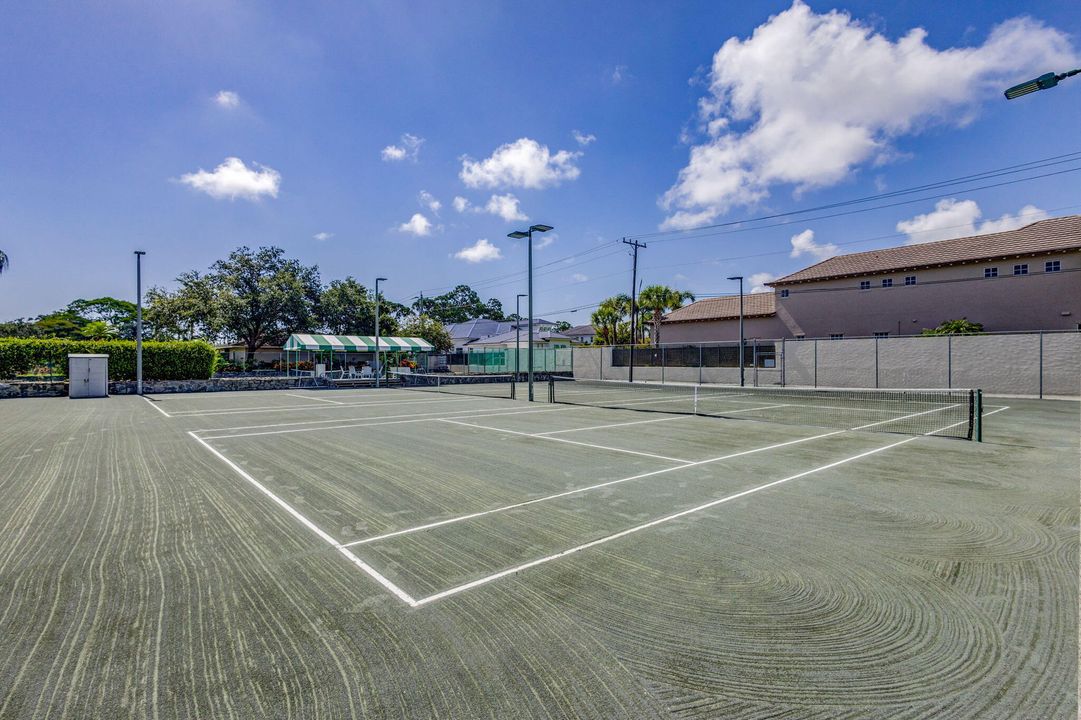 En Venta: $210,000 (2 camas, 2 baños, 1251 Pies cuadrados)