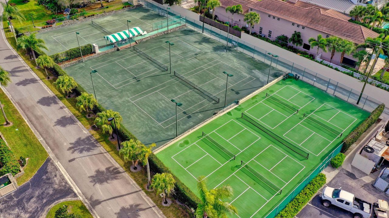 En Venta: $210,000 (2 camas, 2 baños, 1251 Pies cuadrados)