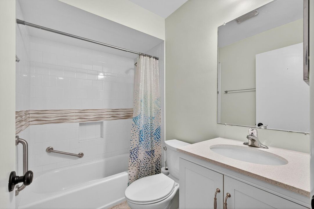 En Venta: $210,000 (2 camas, 2 baños, 1251 Pies cuadrados)