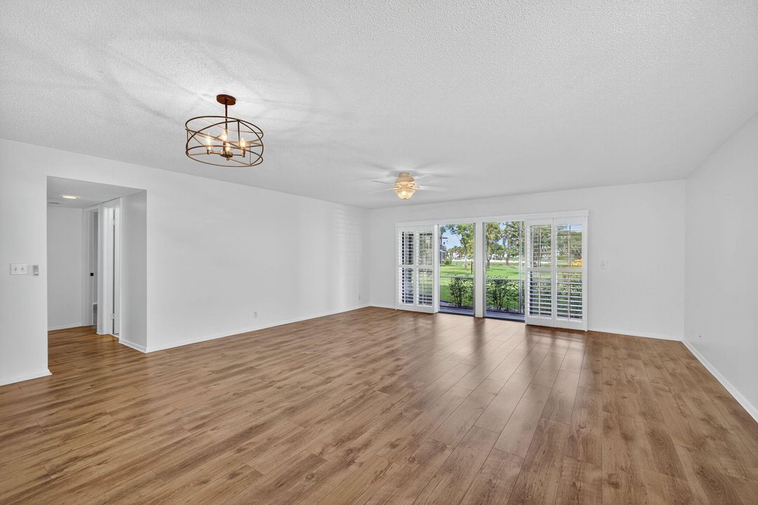 En Venta: $210,000 (2 camas, 2 baños, 1251 Pies cuadrados)