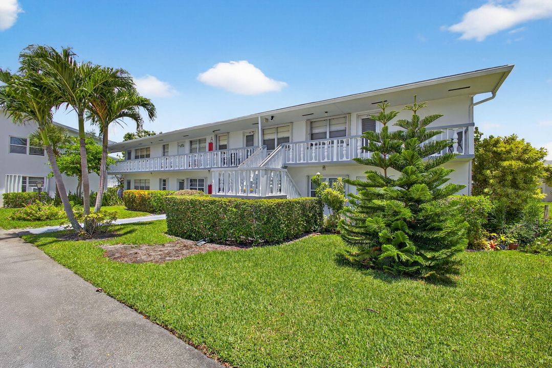 Под контрактом: $75,500 (1 спален, 1 ванн, 570 Квадратных фут)