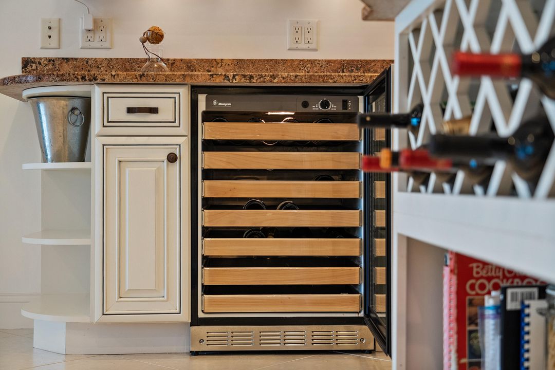 待售: $1,990,800 (3 贝兹, 3 浴室, 2815 平方英尺)